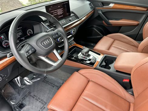 Used 2023 Audi Q5 2.0T Premium Plus w/ Premium Plus Package AWD/4WD image 11