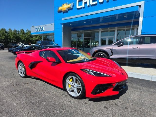 Used 2025 Chevrolet Corvette Stingray Premium Cpe w/ Z51 Performance Package RWD image 1