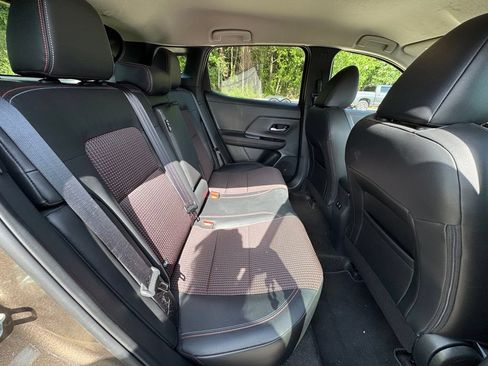 Used 2025 Nissan Kicks SR FWD image 18