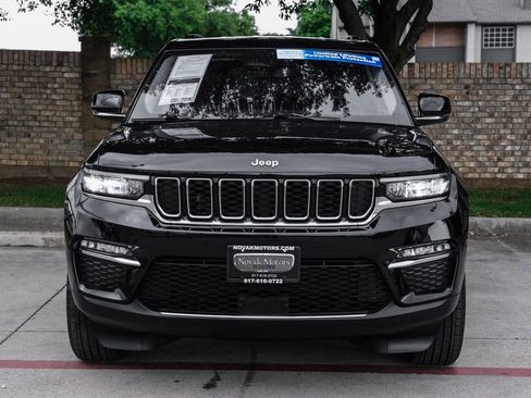 Used 2023 Jeep Grand Cherokee Limited w/ Trailer Tow Prep Group (B) image 10