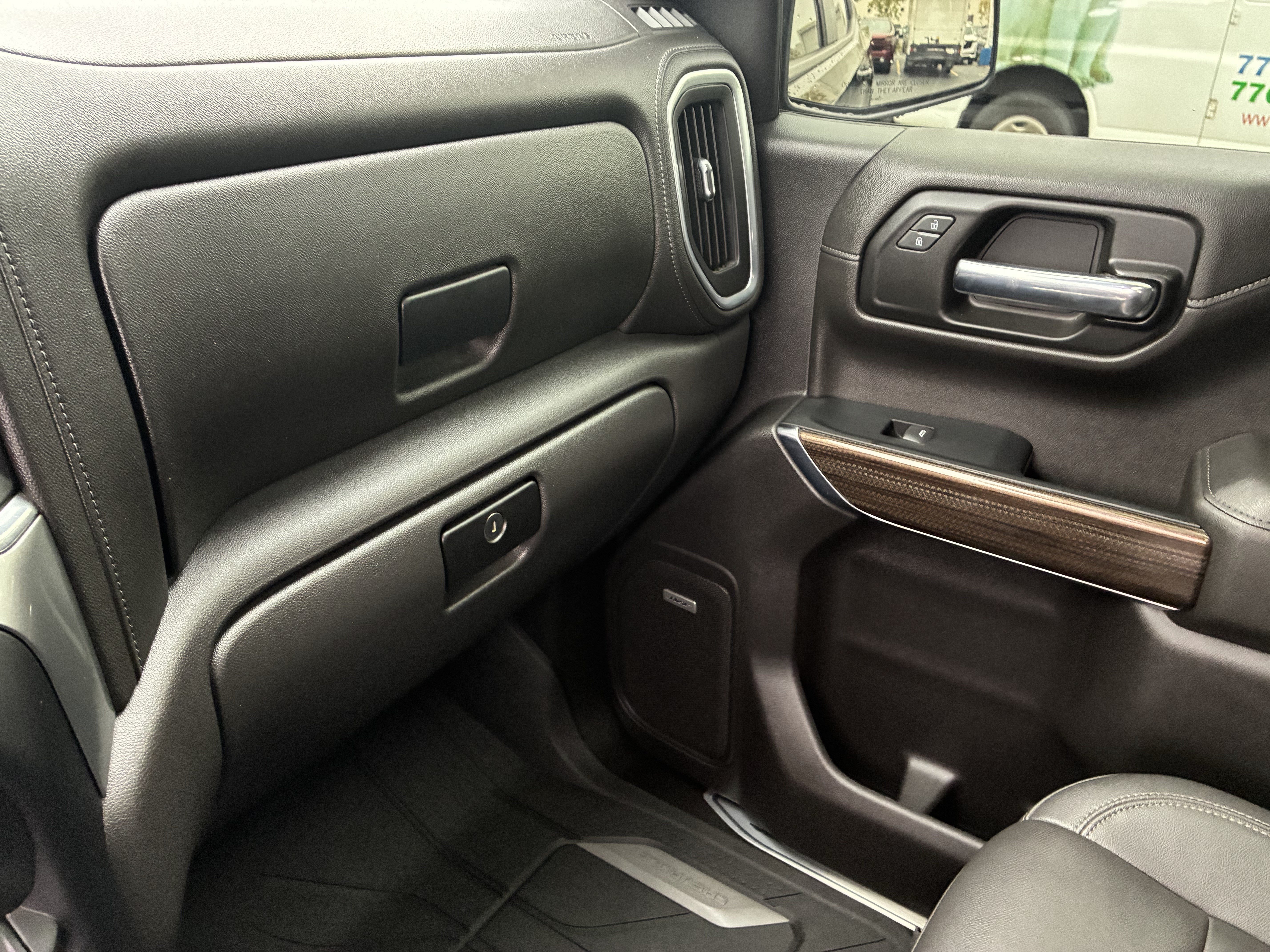 Used 2022 Chevrolet Silverado 1500 RST w/ Convenience Package II AWD/4WD image 37