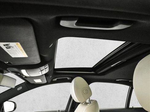 Used 2021 Mercedes-Benz E 350 4MATIC Sedan w/ Premium Package image 17