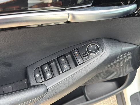 Used 2024 Kia Seltos S FWD image 13