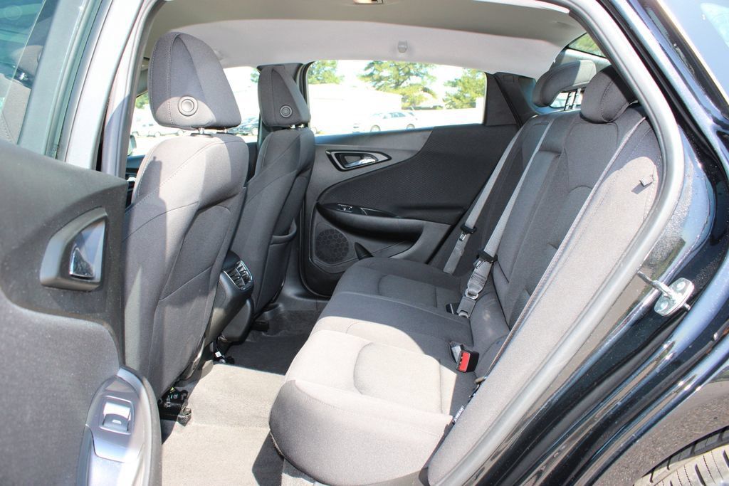 Used 2024 Chevrolet Malibu LT FWD image 12