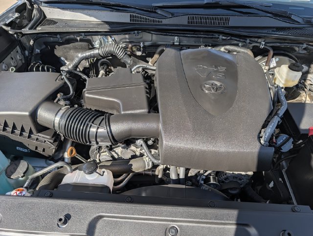 Used 2023 Toyota Tacoma SR AWD/4WD image 33