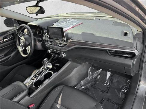 Used 2024 Nissan Altima 2.5 SV AWD/4WD image 20
