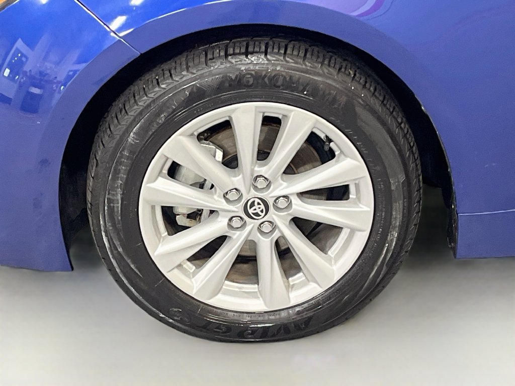 Used 2025 Toyota Corolla XSE FWD image 29