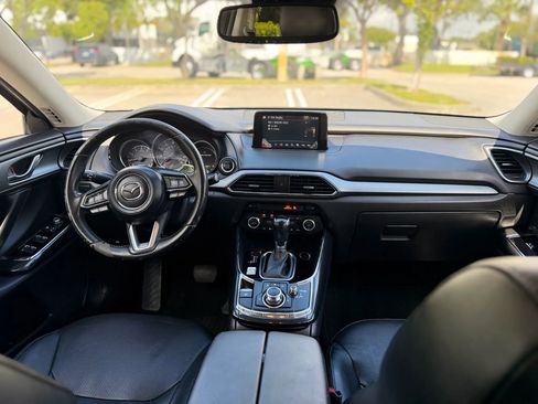 Used 2018 MAZDA CX-9 Touring FWD image 21