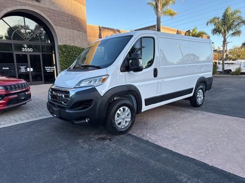 Used 2025 RAM ProMaster 2500 w/ Quick Order Package 22G SLT image 3