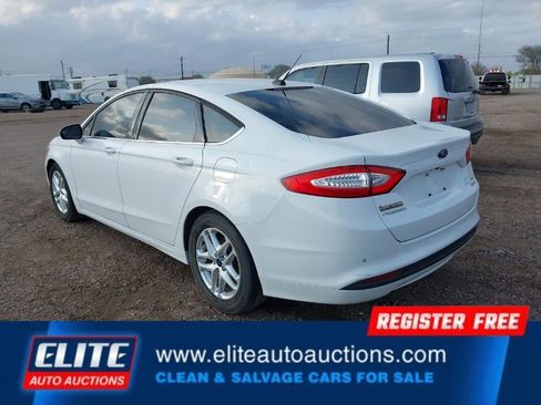 Used 2016 Ford Fusion SE image 6