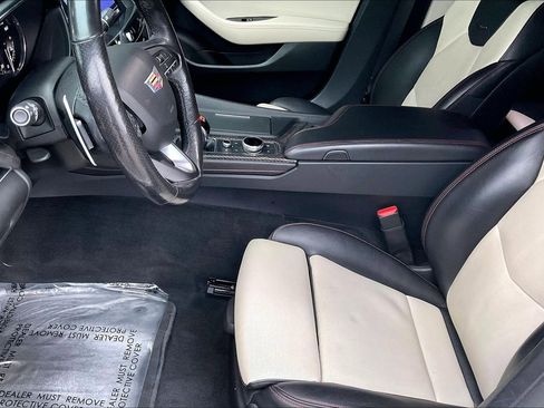 Used 2021 Cadillac CT5 Sport w/ Climate Package image 16