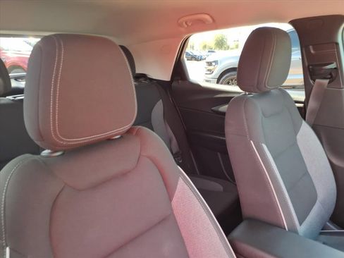 Used 2023 Chevrolet TrailBlazer LT image 12