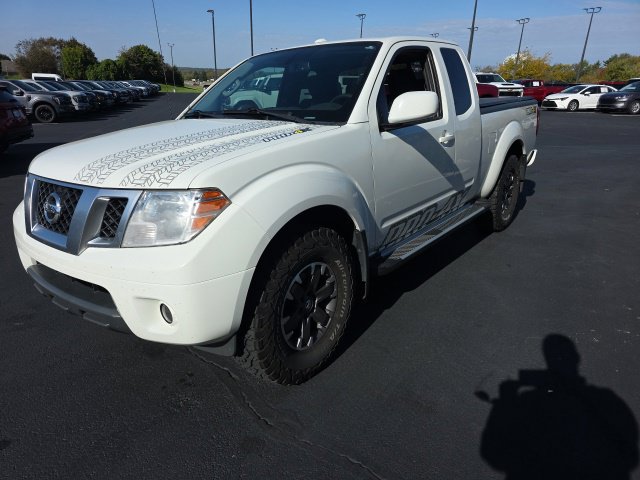 Used 2014 Nissan Frontier PRO-4X w/ Pro-4x Graphics Package AWD/4WD image 4