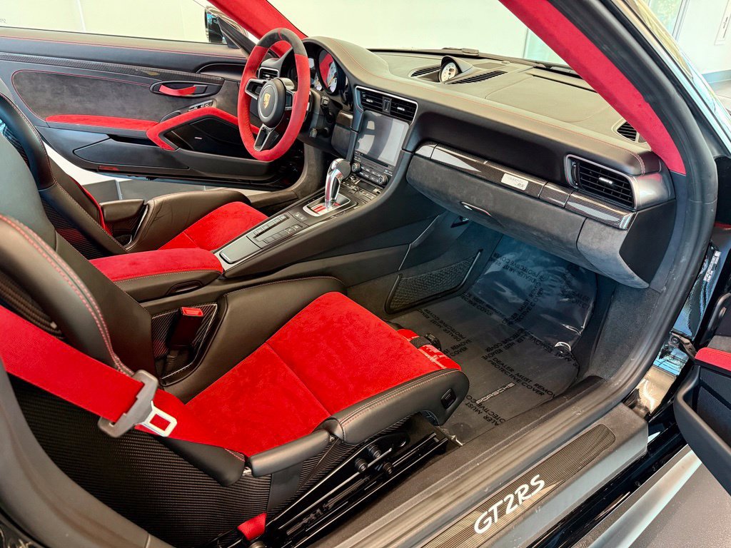 Used 2018 Porsche 911 GT2 RS RWD image 13