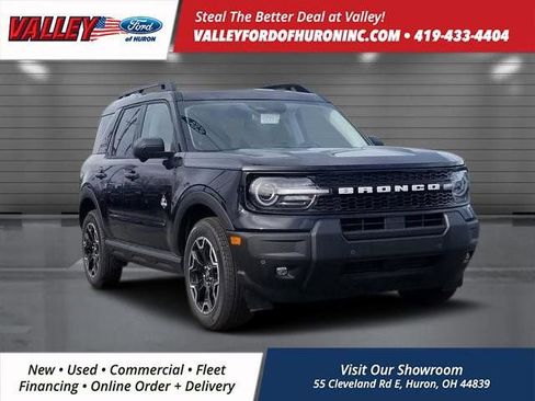 New 2025 Ford Bronco Sport Outer Banks w/ Outer Banks Tech Package+ AWD/4WD image 1
