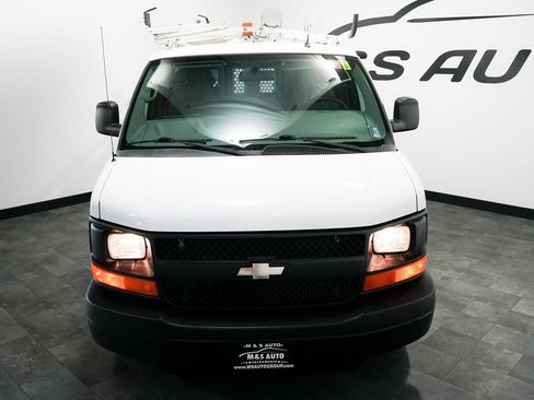 Used 2015 Chevrolet Express 2500 RWD image 7