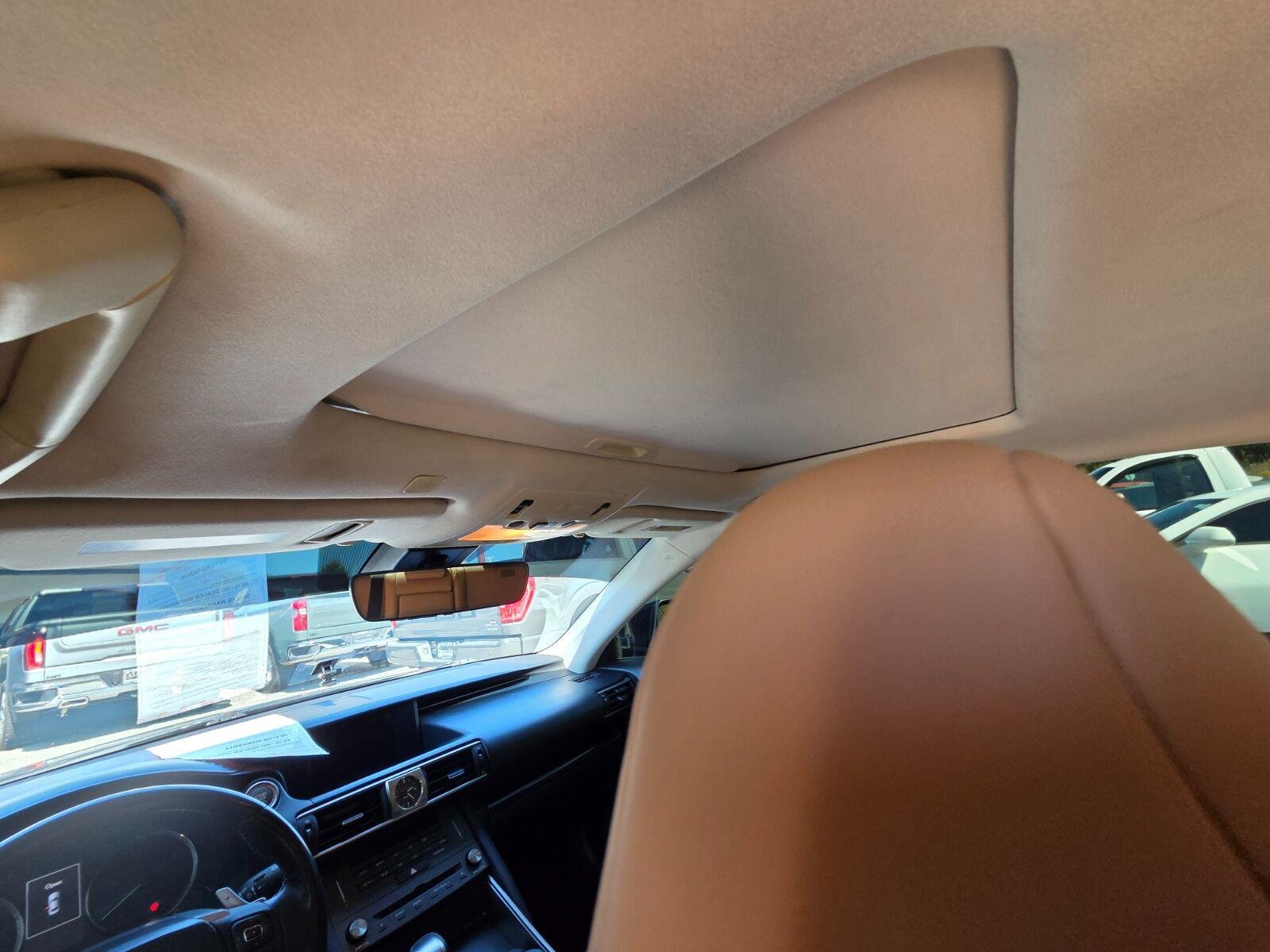 Used 2019 Lexus IS 300 w/ Accessory Package 2 RWD image 9
