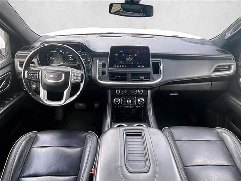 Used 2021 GMC Yukon SLT w/ SLT Luxury Plus Package AWD/4WD image 15
