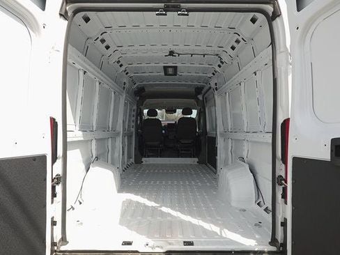 New 2024 RAM ProMaster 3500 w/ Quick Order Package 22H SLT+ FWD image 6