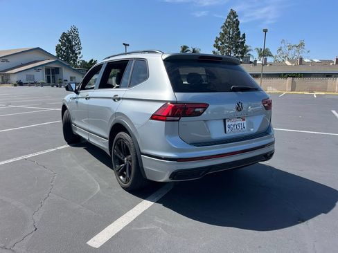 Used 2023 Volkswagen Tiguan SE R-Line FWD image 4