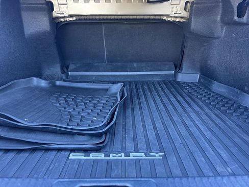 Used 2022 Toyota Camry SE image 18