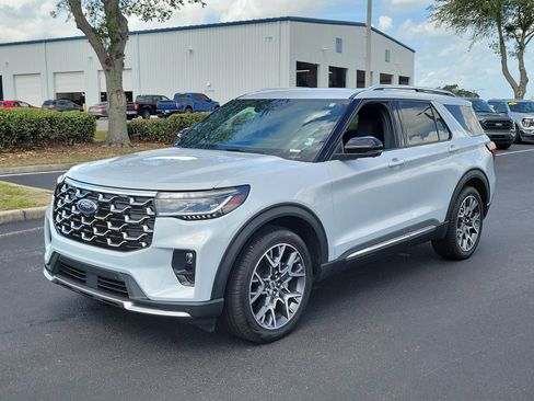 Certified 2025 Ford Explorer Platinum w/ Ultimate Package RWD image 2