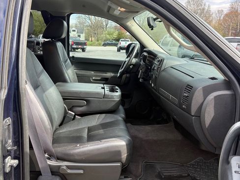 Used 2011 Chevrolet Silverado 1500 LT w/ All-Star Edition AWD/4WD image 11