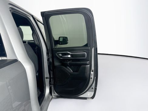 Used 2019 RAM 1500 Big Horn RWD image 29