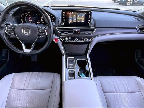 Used 2020 Honda Accord Touring image 14