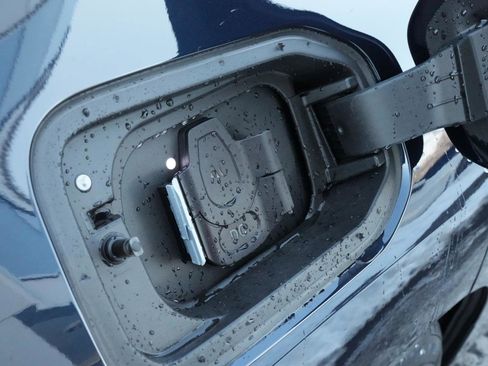 New 2026 BMW iX xDrive60 w/ M Sport Package image 30