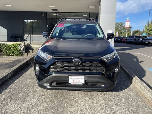 Certified 2021 Toyota RAV4 XLE w/ Convenience Package AWD/4WD image 2