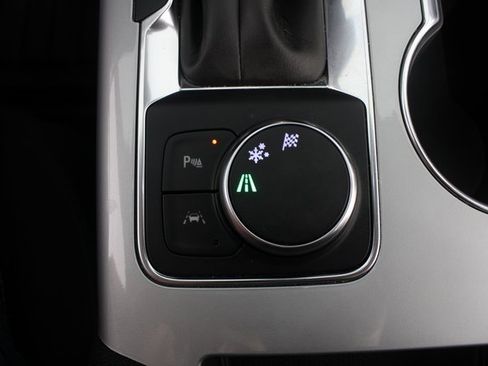 Used 2024 Chevrolet Blazer LT w/ Convenience Package image 7