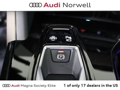 Used 2025 Audi Q5 Premium w/ Convenience Package AWD/4WD image 5