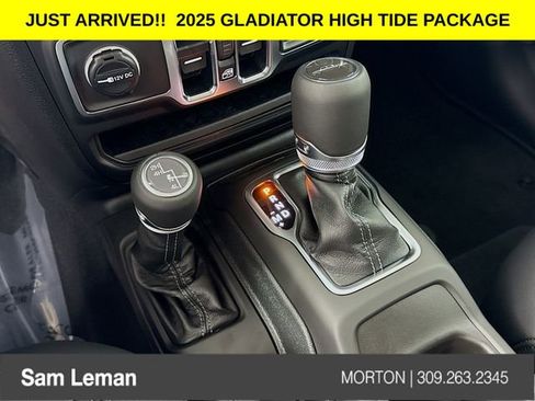 New 2025 Jeep Gladiator High Tide image 16