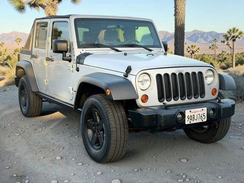 Used 2007 Jeep Wrangler Unlimited X RWD image 2