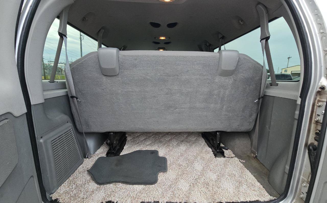 Used 2014 Ford E-350 and Econoline 350 XLT RWD image 22