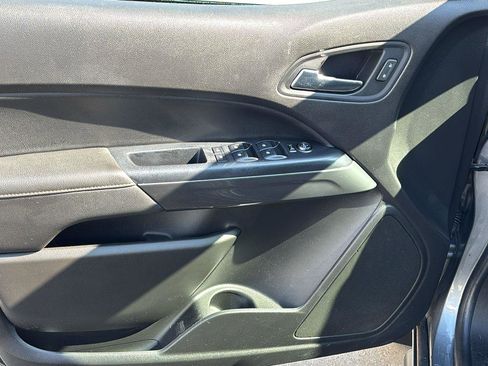 Used 2021 GMC Canyon AT4 image 15