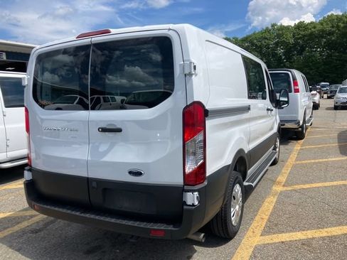 Used 2025 Ford Transit 250 Low Roof w/ Exterior Upgrade Package RWD image 2