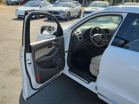 Used 2015 Audi Q5 2.0T Premium Plus w/ Technology Package image 44