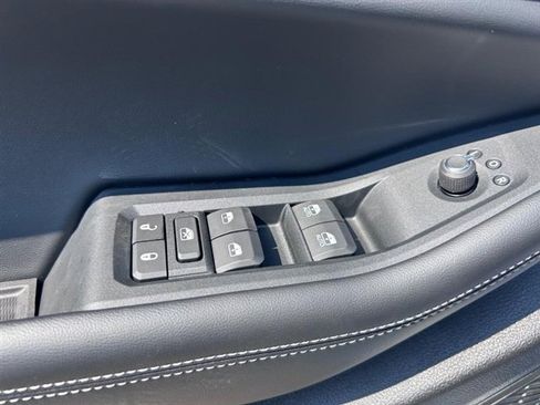 New 2025 Jeep Grand Cherokee Laredo X w/ Luxury Tech Group I image 19