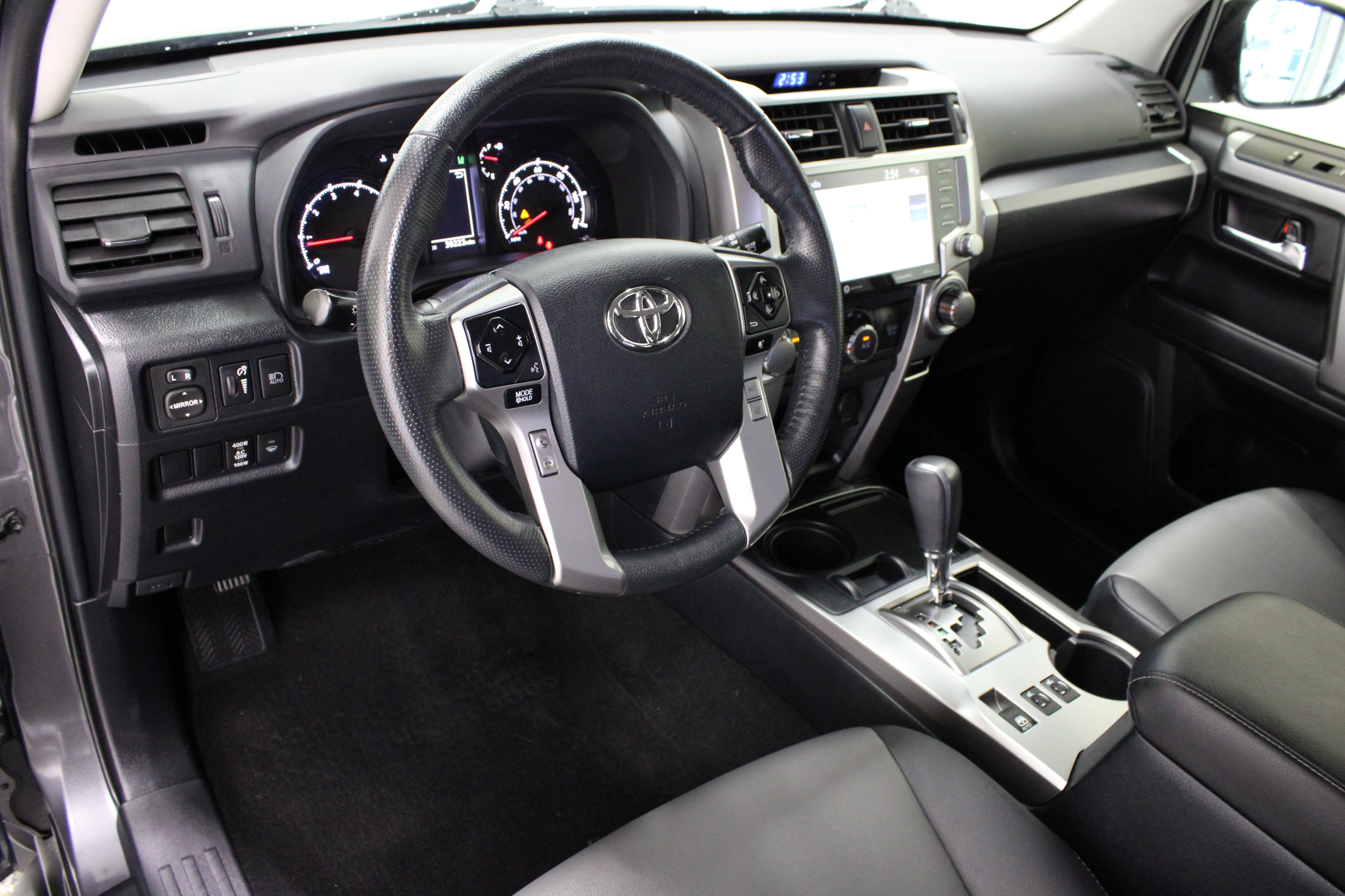 Used 2023 Toyota 4Runner SR5 Premium w/ Moonroof Package RWD image 13