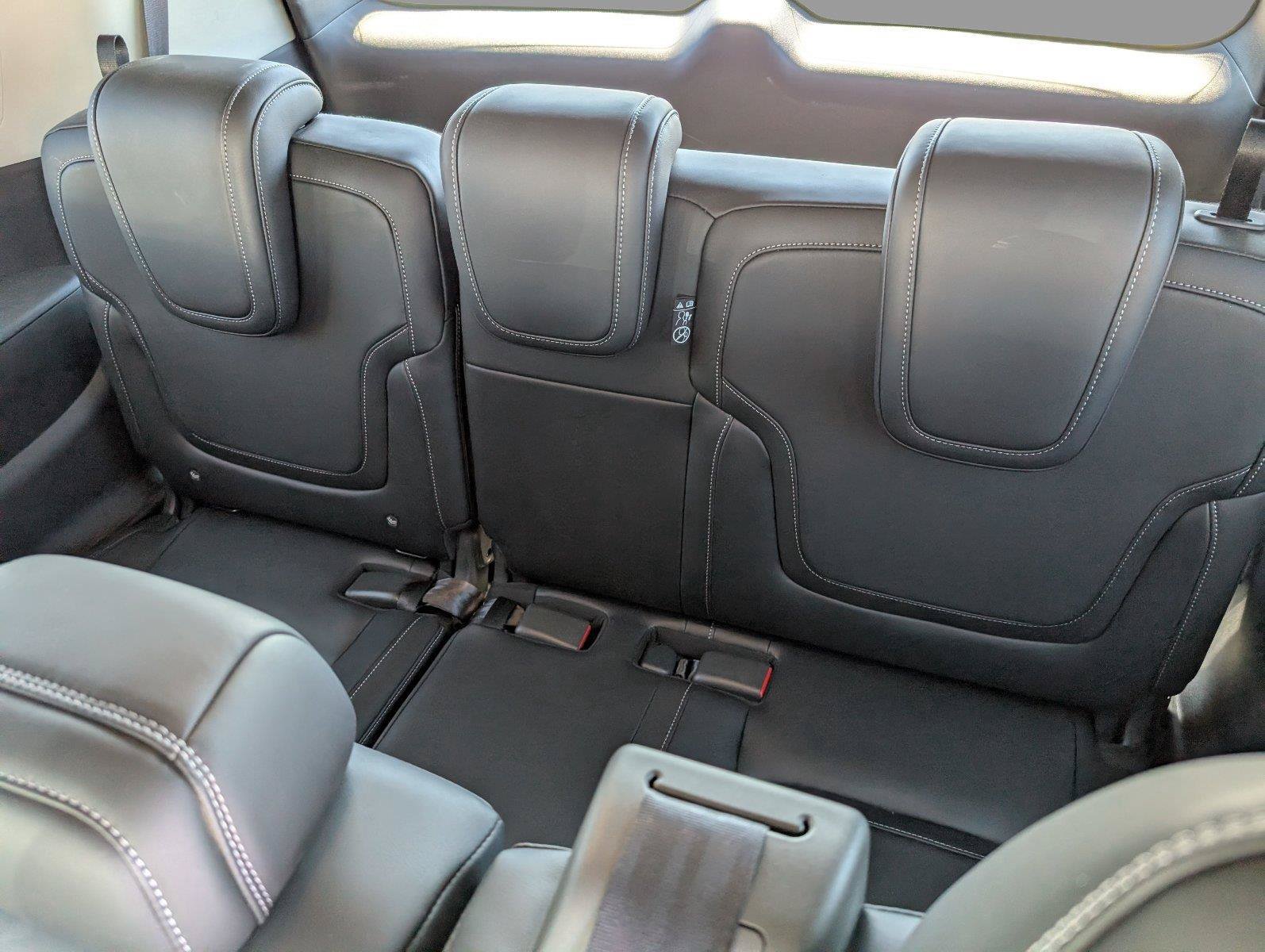 Used 2025 Nissan Armada SV AWD/4WD image 35