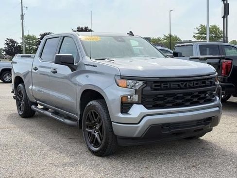 Used 2025 Chevrolet Silverado 1500 Custom w/ Turbomax Blackout Package AWD/4WD image 4