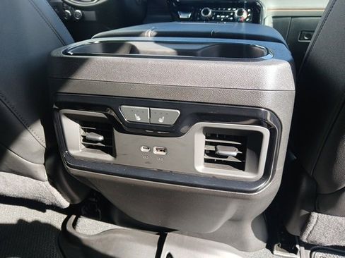 Used 2024 GMC Sierra 2500 AT4 w/ AT4 Premium Plus Package image 27