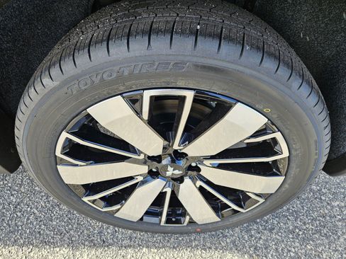 New 2026 Mitsubishi Outlander SEL image 11