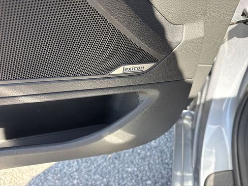 Used 2017 Genesis G80 3.8 w/ Option Group 02 image 15