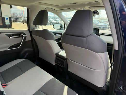 Used 2019 Toyota RAV4 XLE w/ Convenience Package image 23