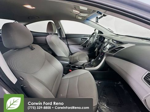 Used 2015 Hyundai Elantra SE w/ Option Group 02 image 25