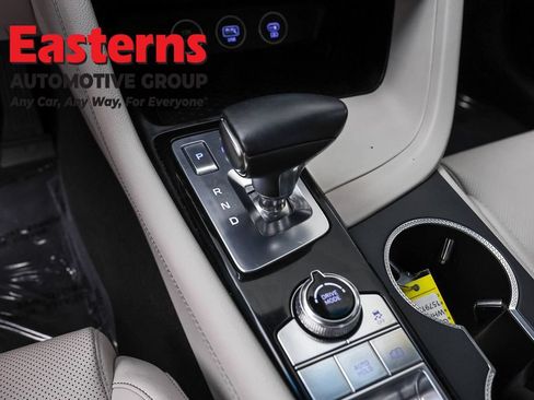Used 2025 Genesis G70 2.5T RWD image 13