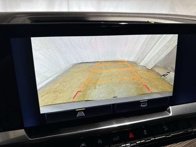 Used 2024 Chevrolet Silverado 1500 RST AWD/4WD image 18